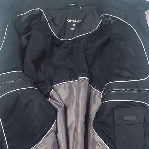 Men's Calvin Klein Black Water Resistant Shell Wind Protective Jacket M - Picture 8 of 9